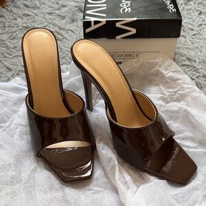 Wild Diva Dark Brown Patent Heels